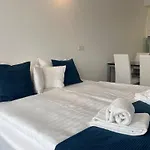 Smart Carrara Apartments