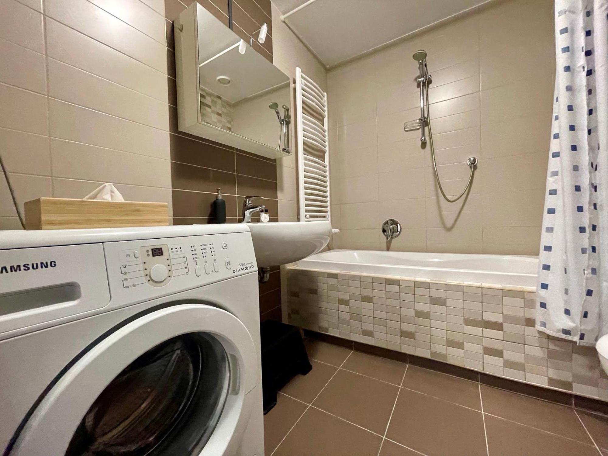 Smart Carrara