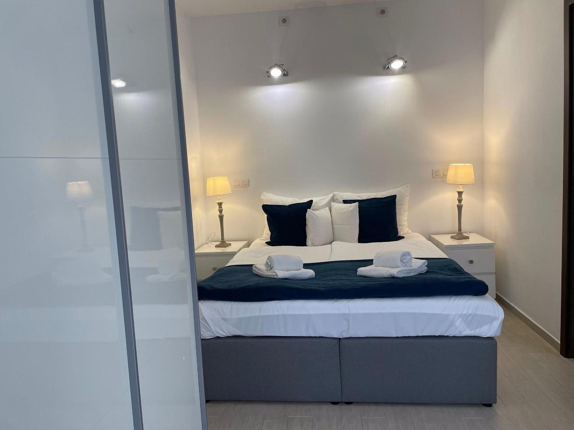 Smart Carrara Apartment
