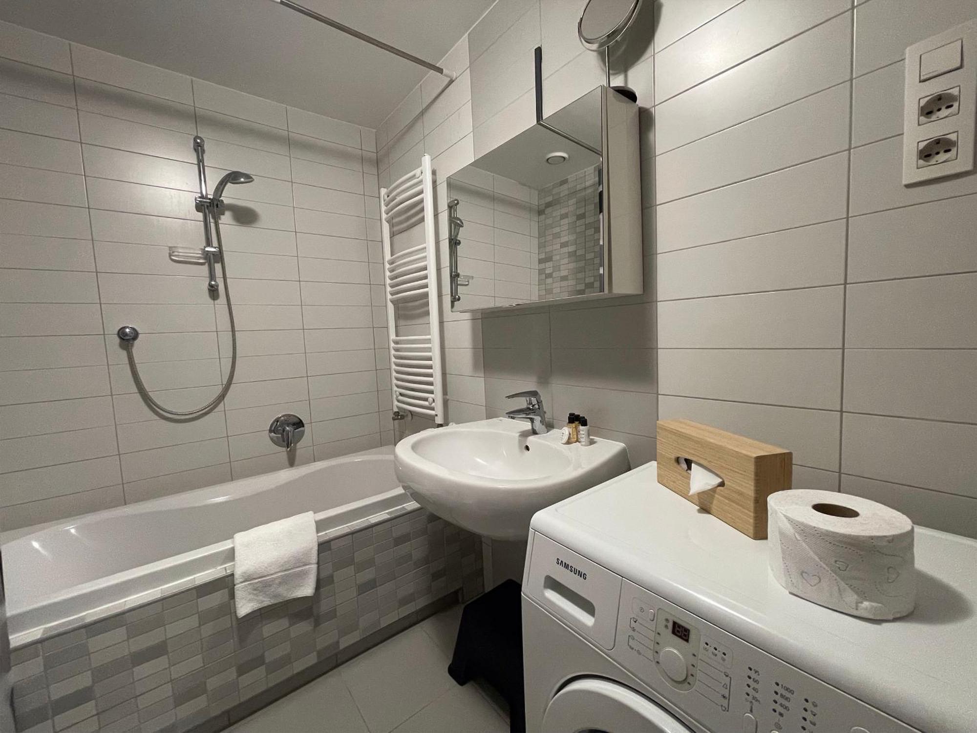 Smart Carrara * Budapest