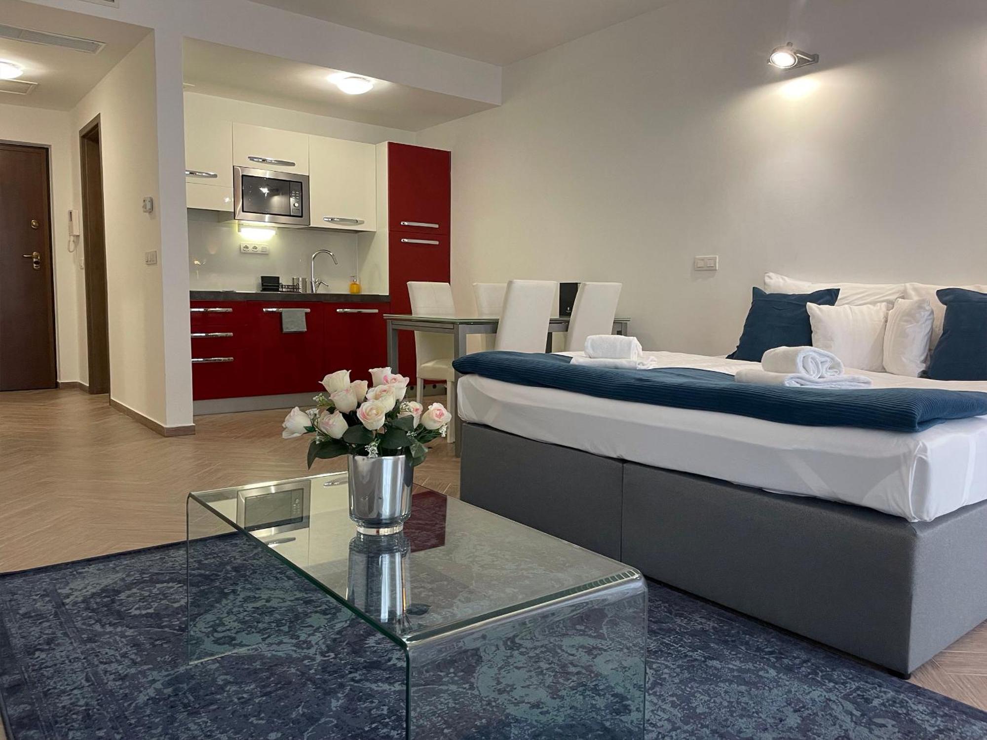 Smart Carrara Apartment