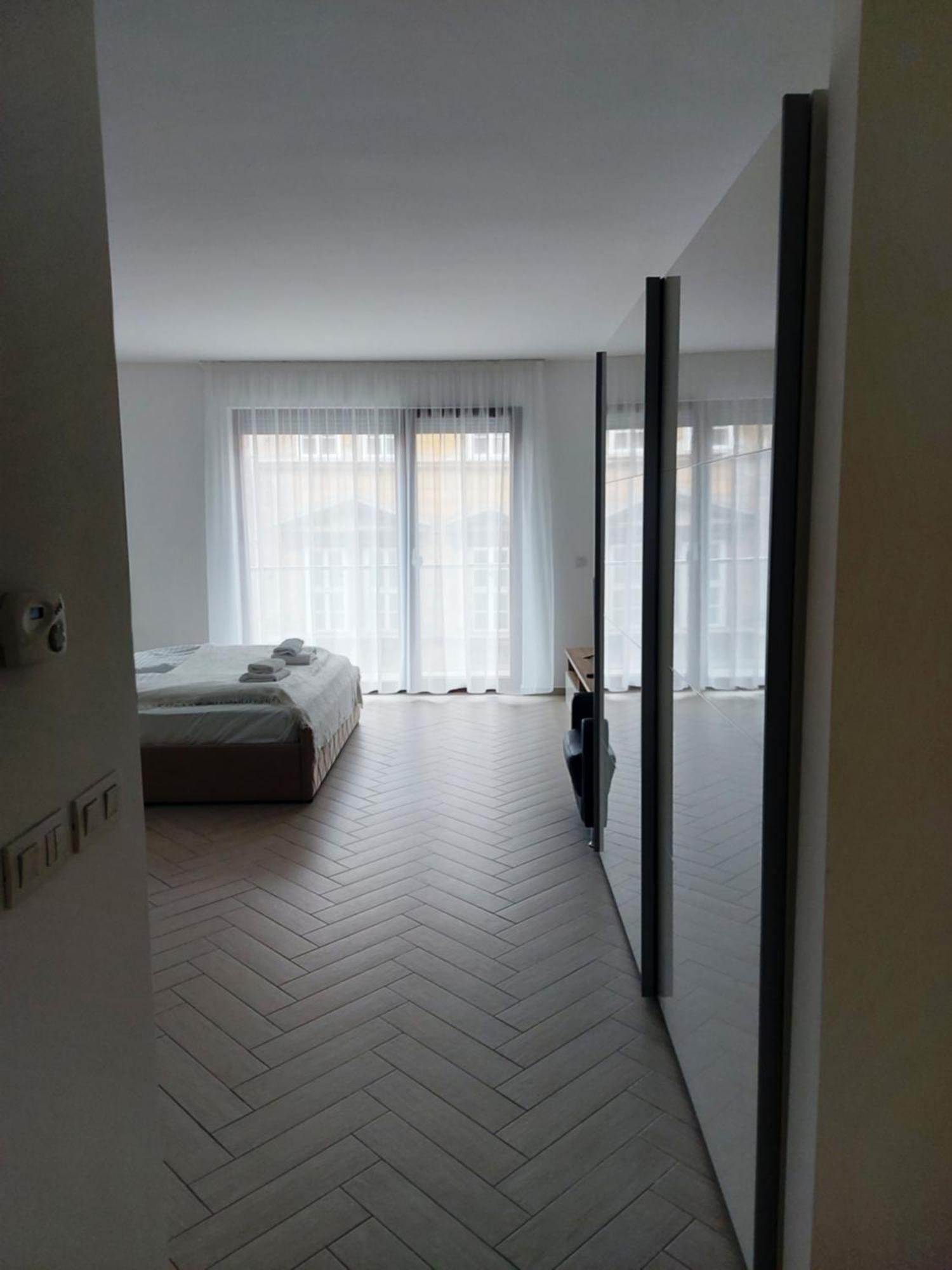 Smart Carrara * Budapešť